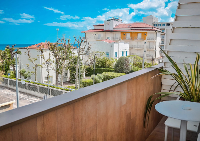 Sea view hotel near Viale Ceccarini in Riccione - Hotel Select Suites & Spa